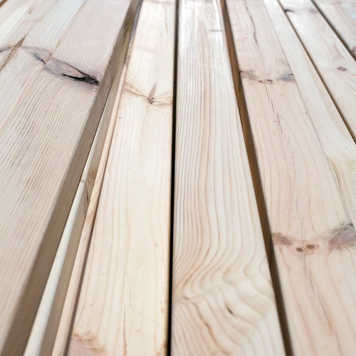 Drewno konstrukcyjne sosnowe C24